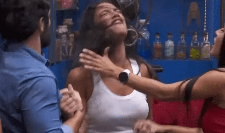 Alane teve uma crise de choro antes de sair do BBB 24 após ser eliminada do reality. Foto reprodução TV Globo 