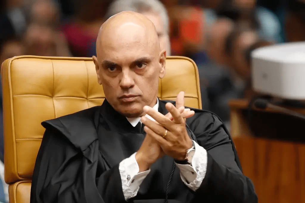 Embate entre a Justiça do Brasil e o X começou após comentários de Elon Musk sobre Alexandre de Moraes.