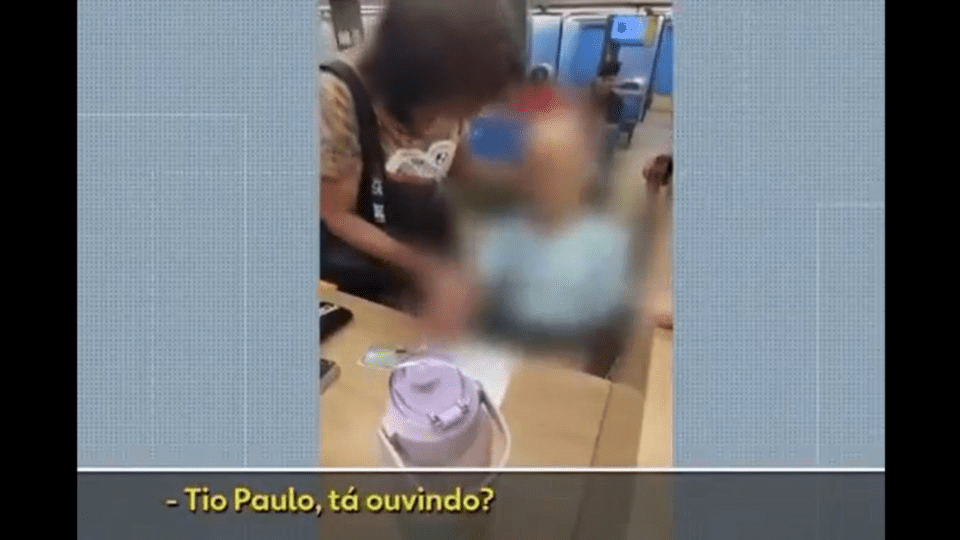 O vídeo onde o idoso aparece sem vida ao lado da sobrinha chocou o país 