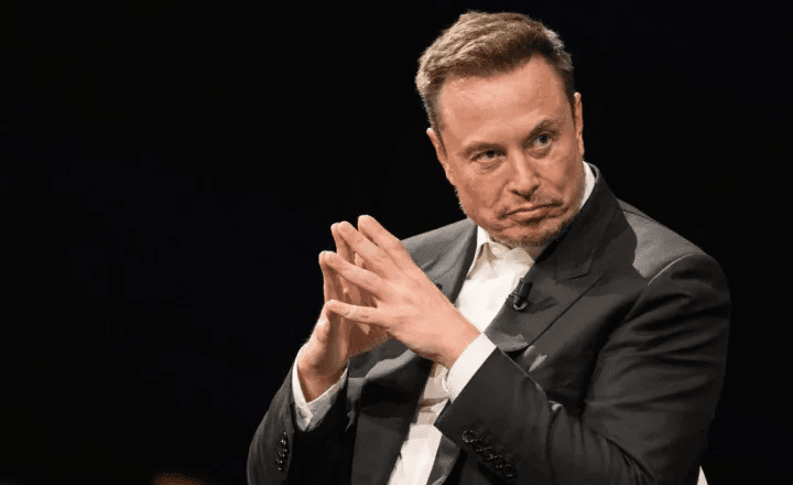 Musk vem atacando o ministro Alexandre de Moraes no X.