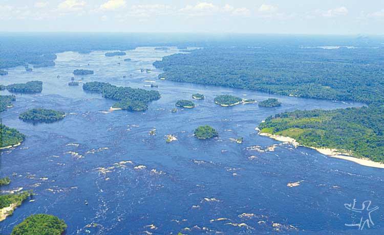 Rio Negro. Populações indígenas deram origem ao cupuaçu. Foto: Beto Ricardo, 1996.