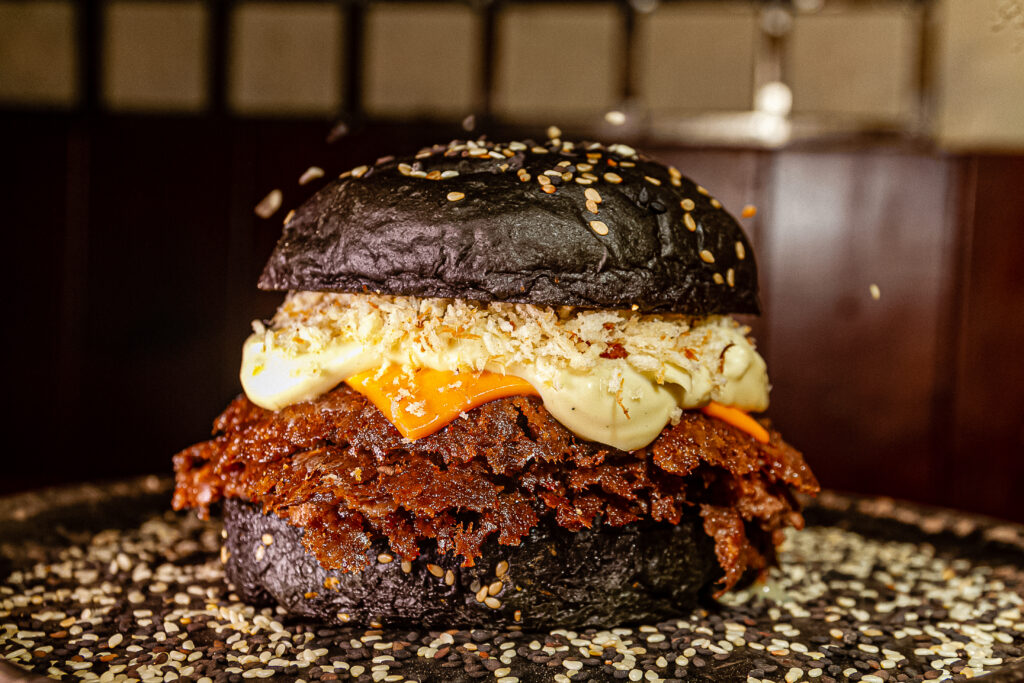 O Ragnar Burger já virou figurinha carimbada no Melhor de Belém por sempre arrasar com os melhores produtos. Só vai! Fotógrafo Oficial: Jefferson Oliveira