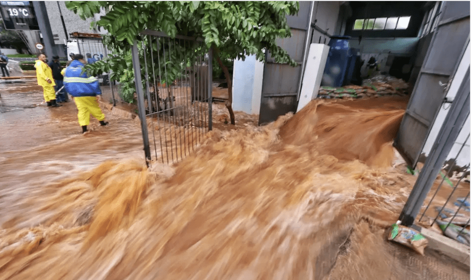 Os temporais atingiram quase 60% dos municípios (Foto: Lauro Alves/Secom)