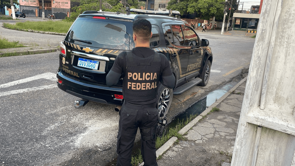 PF realiza prisão em flagrante por armazenamento de conteúdo de abuso sexual infantil em Belém.