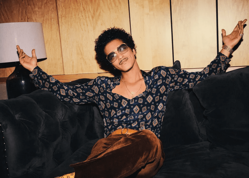 Bruno Mars voltará ao Brasil para shows em 2024