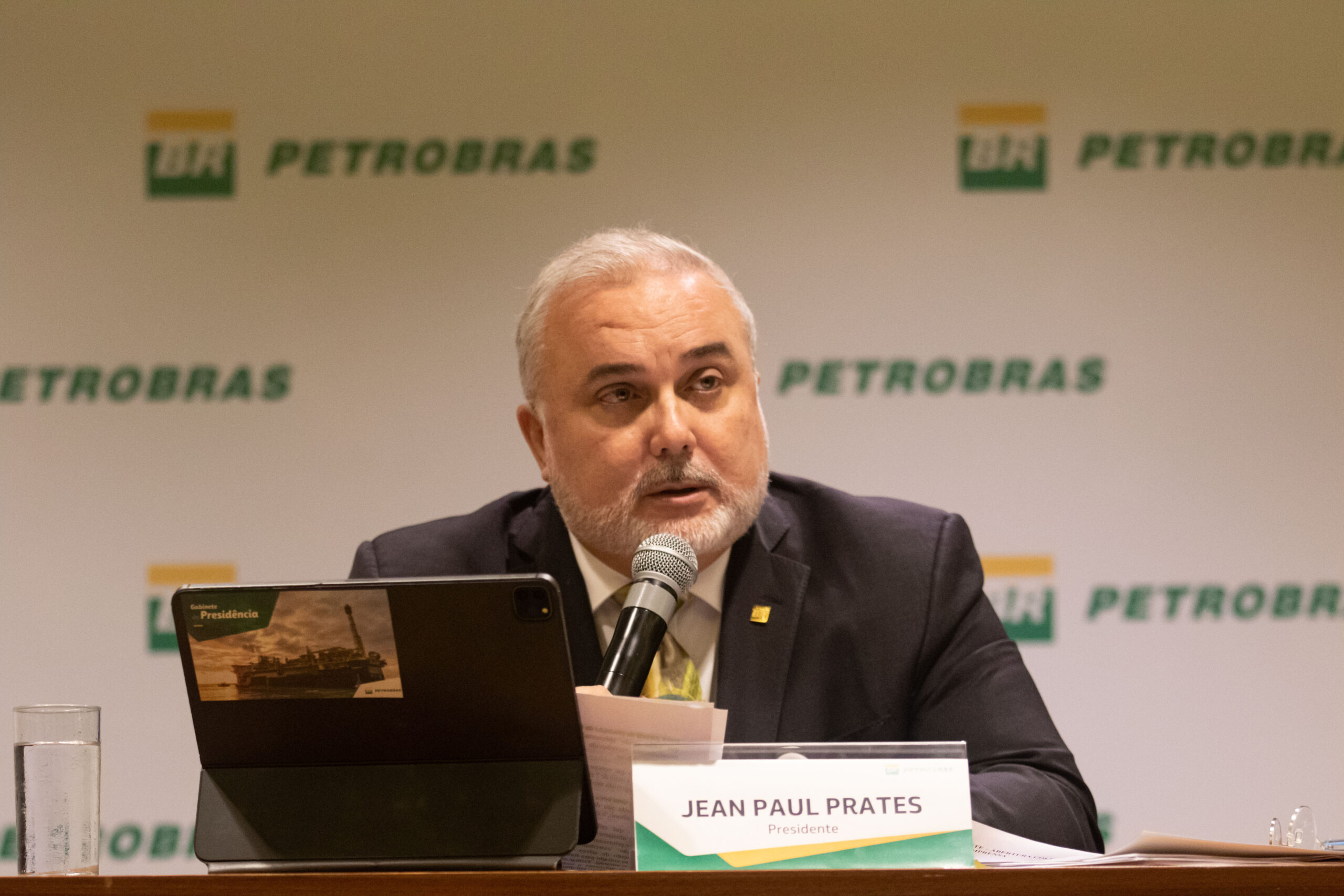 Lula demite Jean Paul Prates da presidência da Petrobras