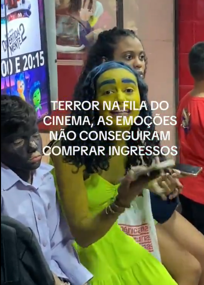 Jovens não conseguem entrar em sessão de ‘Divertida Mente 2’ e raiva toma o controle. Foto: reprodução tik tok danielarena0