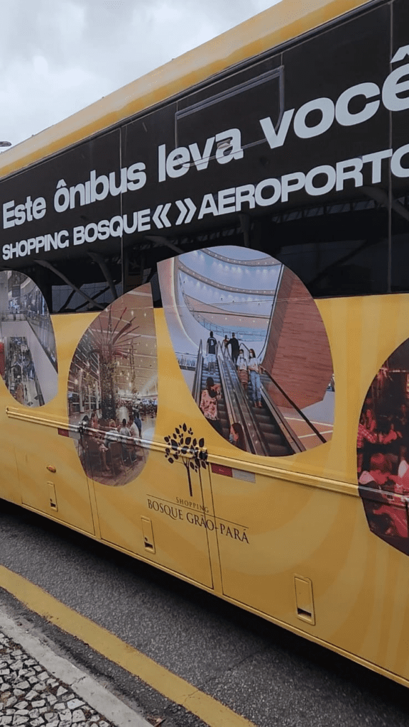 Bosque Bus: shopping oferece transporte gratuito do Aeroporto de Belém. Imagem: Shopping Bosque Grão Pará