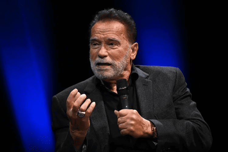 Aposentada perde quase R$ 240 mil em golpe de falso Arnold Schwarzenegger - Foto: Getty Images/Reprodução