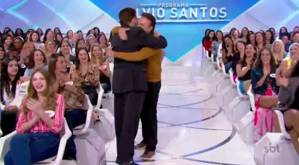 Moacyr Franco descobre morte de Silvio Santos após 3 dias e faz homenagem para o amigo -Foto: reprodução SBT 